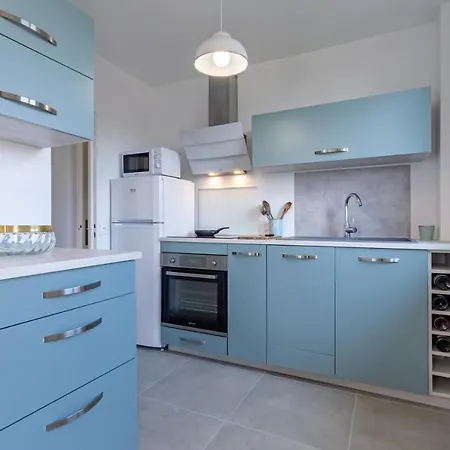 Le Carrousel - Avec Attenant